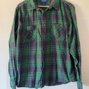 Arizona Jean Company Green and Gray Casual Button Down Shirt
